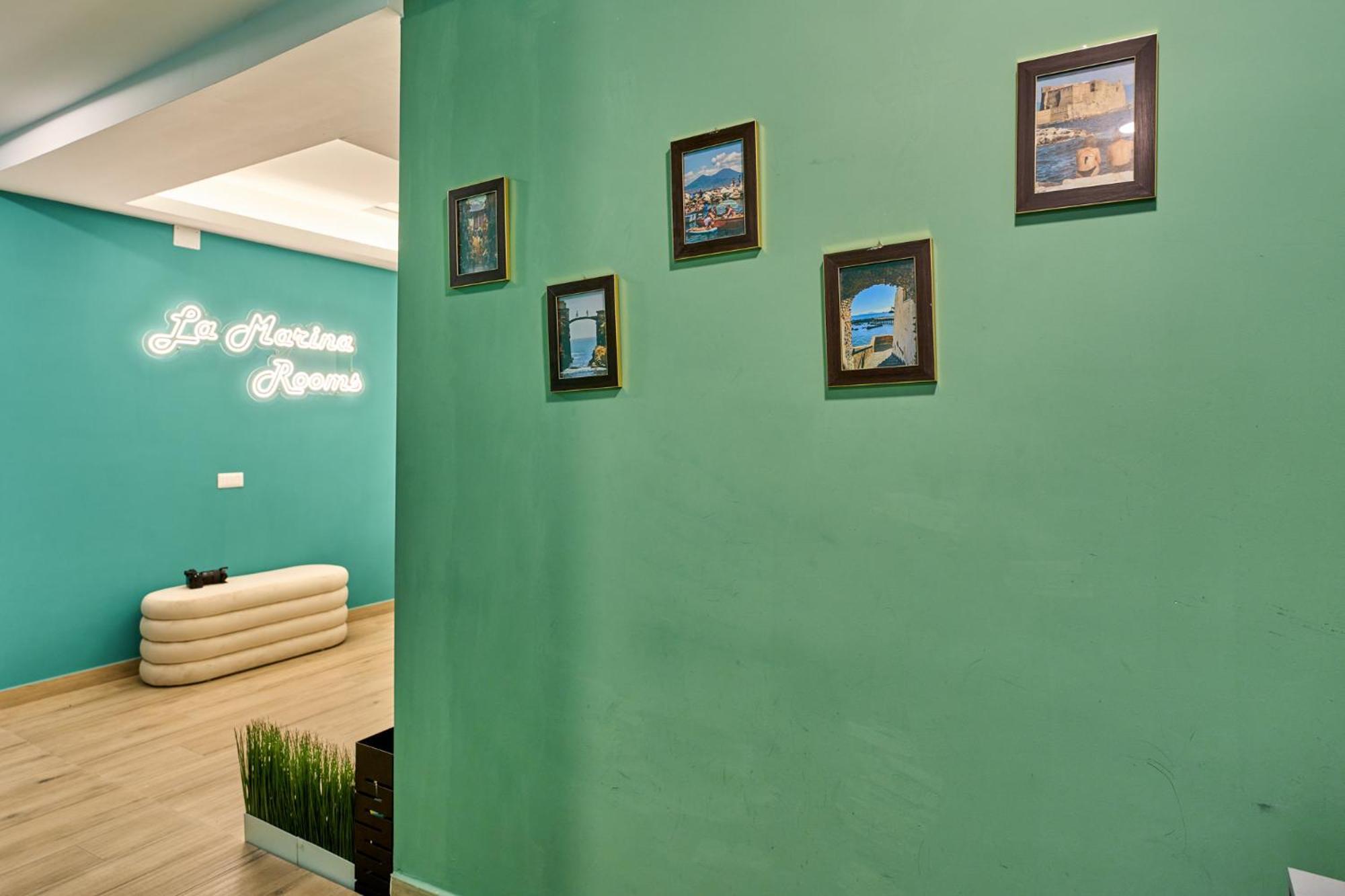 La Marina Hotel Наполи Екстериор снимка