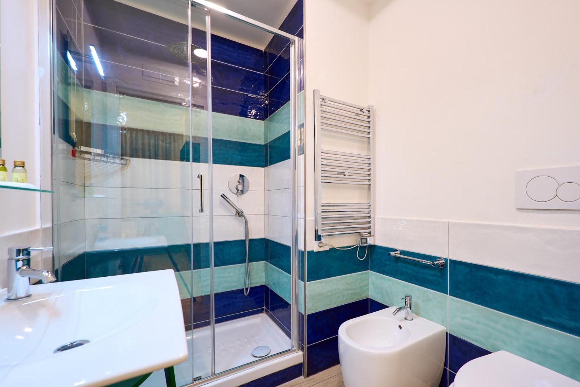 La Marina Hotel Наполи Екстериор снимка